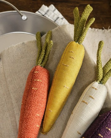 黃 蘿蔔 Rainbow carrots (Yellow) 手作 吊飾  貓玩具 兒童玩具