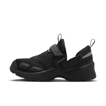 WMNS TRUNNER LX TRIPLE BLACK