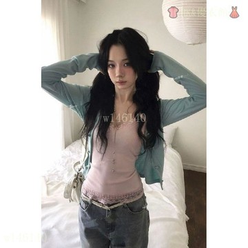 【溫柔氣質V領性感蕾絲木耳邊拼接】吊帶背心 女 修身短款 開衫 上衣 套裝 兩件套 洋裝 韓版 日系風 套裝女 氣質套裝