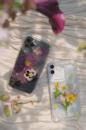 現貨特惠 / iPhone16 紫色 押花手機殼 壓花 手作 滴膠 樹脂