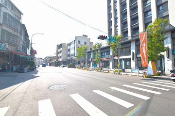 超便宜3樓朝南別墅◆太平產業園區◆前院車庫◆4大房｜台中市太平區光興路