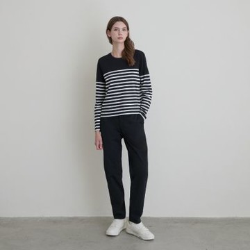 GIORDANO 女裝彈力卡其長褲 City Wander系列 - 09 標誌黑