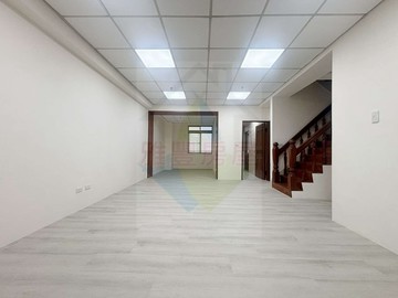 昕倚【✩羅馬六期|高樓層景觀4房平車美廈 ✩ 】｜台中市大雅區中清路三段