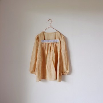 水墨黃 苧麻天絲混紡刺繡方領長袖上衣