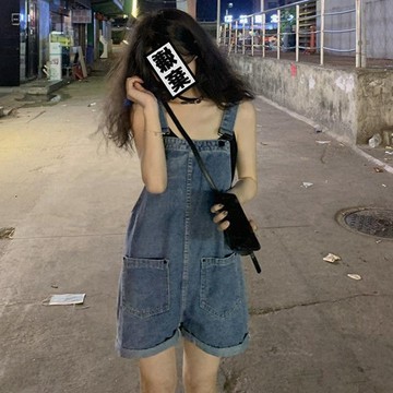 時尚女裝 連身褲 吊帶褲 可愛日系減齡小個子牛仔揹帶褲女夏新款港風復古寬鬆闊腿短褲 寬褲 背帶褲 連體褲 吊帶短褲