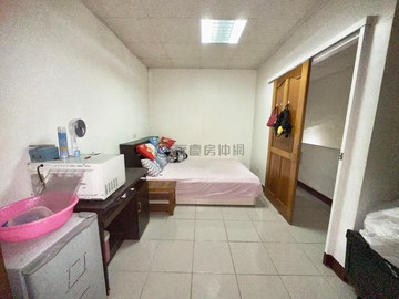 近頭份交流道~溫馨四房美透天(前院停車)｜苗栗縣頭份市中正二路