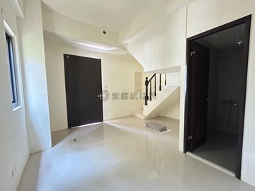 急售專任｜合揚沐丰華全新角間三面採光臨路雙車別墅｜台中市神岡區光復路