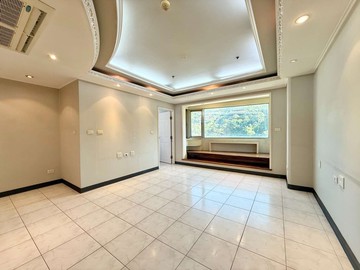 住商佶諭現代啟示高樓面山景三房附柱邊大車位｜新北市新店區中興路一段