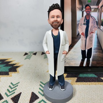 客制化人物公仔 人偶 3D人像畫 似顏繪 肖像 定制 生日 紀念 醫生