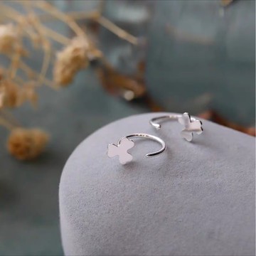 《現貨》正生銀飾 999足銀 三葉草耳環 純銀耳環 耳圈 C環C字耳環 耳勾 小花 耳針 耳釘 銀耳環 耳飾 耳棒