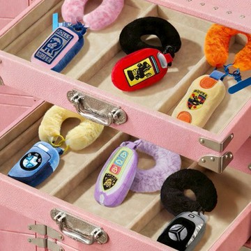 【唐采禮品】盲盒-福運座駕車鑰匙毛絨掛件(1入)-NP-436271