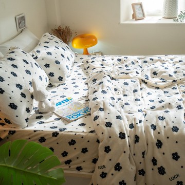 花式幸運 法蘭絨床包/兩用毯 溫暖舒適【超取限一組】