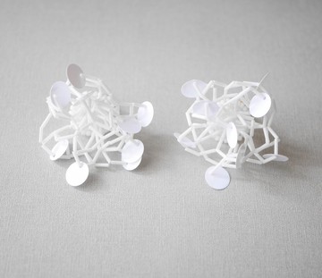 tsububu / 珠飾刺繡 / 流蘇【小】 / 耳環 / 耳夾 / 單耳 / 雙耳 / 白色