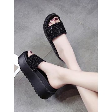 拖鞋女夏2025新款韓版潮厚底松糕水鉆亮片一字拖時尚外穿高跟涼拖