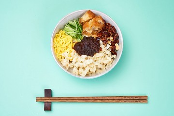 【津醬】双椒辣醬麵 | 乾拌麵 椒麻醬 (6袋24入/箱)