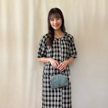 黑格排釦洋裝