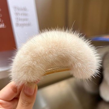 可愛水貂毛發尾夾氣質簡約毛毛發夾毛絨抓夾后腦勺夾子鯊魚夾發飾