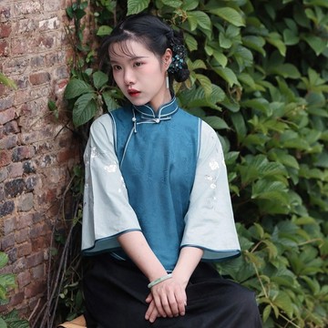 新中式刺繡上衣 / 民國風倒大袖小衫 / 改良旗袍上衣