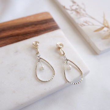 百搭水滴耳夾耳環 / silver s