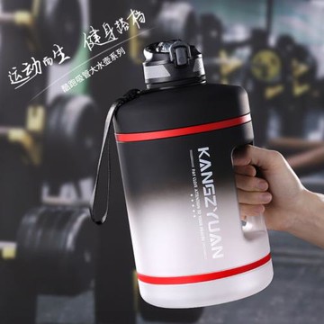 夏季水杯超大容量戶外運動健身水桶3.78L康知緣Tritan材質裝開水