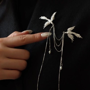 免運🔮雎鳩銜情胸針旗袍壓襟西服小衆配飾中式鳳求凰流蘇珍珠西裝胸花防走光 胸針 別針 領針 大衣胸針 裝飾釦 防走光小別