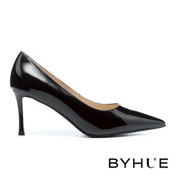 BYHUE 高級大人感純色牛軟漆皮軟芯尖頭高跟鞋－黑