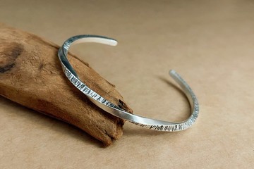 直木紋鍛敲扭轉手環/純銀手環/情侶手環/手作金工/客製化商品