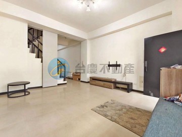 專任│新光田特區臨8米活路雙車別墅|台中好房｜台中市龍井區南社路一段