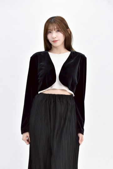 加購優惠(S) TLC 黑色短版罩衫