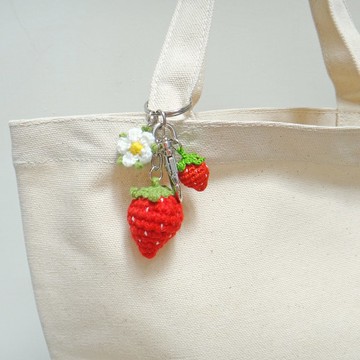 毛線編織/草莓花/鑰匙圈