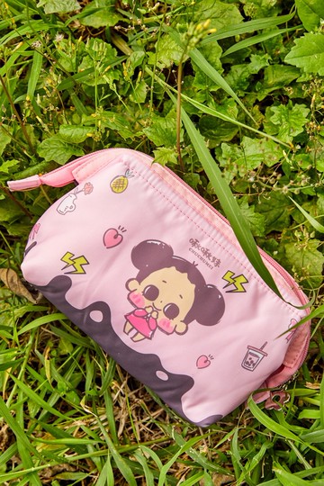 【UNIPRO】啾啾妹 甜心化妝包 大開口 萬用包 收納袋 筆袋 正版授權 chuchumei