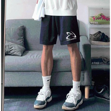 臺灣出貨 美式休閒字母印花速幹短褲男夏季簡約百搭寬鬆直筒四訓練褲 五分褲 跑步短褲 休閒短褲四分褲男