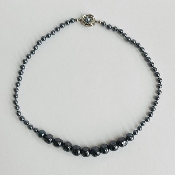 玻璃巴洛克珍珠全結設計項鍊 / 約 5x10mm，全長約 43cm / 槍鐵黑色 / 日本製造