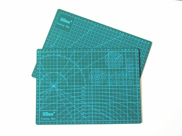 九洋A4切割墊板 軍事高達模型 制作工具手辦工作臺雙面雕刻板膠墊