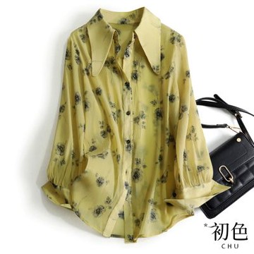 初色 復古翻領碎花印花單排扣長袖防曬襯衫上衣-共2色-31164(M-2XL可選)
