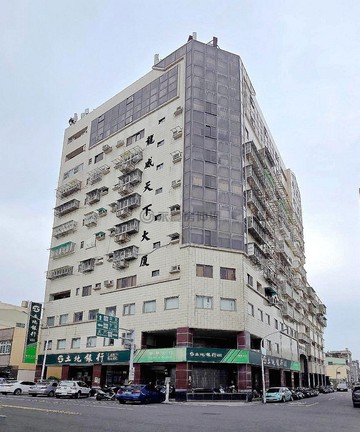 學甲#市中心#土銀#龍威天下景觀大3房 24801｜台南市學甲區重信路