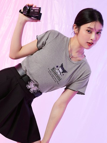 酷洛米．格紋手繪印花木耳滾邊短袖上衣