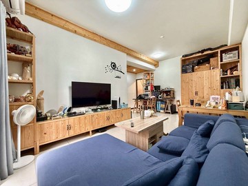 東區LALAPORT旁 輕屋齡僅4年屋 三房平車｜台中市東區東福路