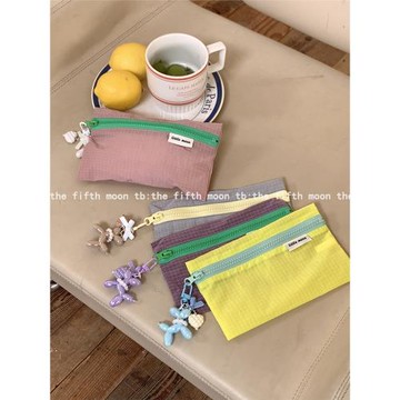 thefifthmoon簡約撞色暗格紋帶氣球狗掛件帆布收納袋筆袋