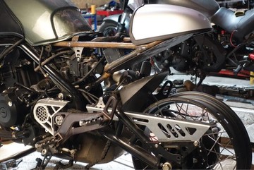 快速出貨 幼獅500改裝鋁合金小飛蓋鏈條蓋CNC保護蓋齒輪蓋擋 蓋牙盤蓋JC917