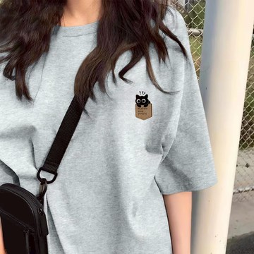 免運【可愛貓咪】短袖t恤女 純棉上衣 下半身失蹤 寬鬆上衣 短袖上衣 女生 t恤 五分袖 寬短t 棉質上衣 1603