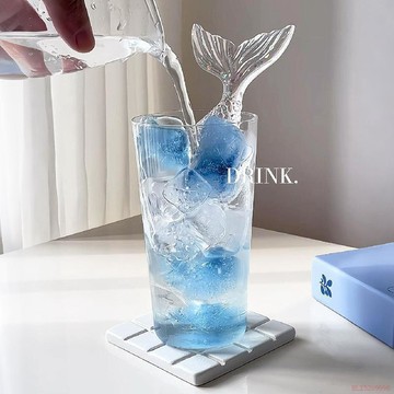 桃園出貨✨【魚尾冰格模具】製冰盒雪糕冰塊家用食品級硅膠軟底脫模盒大容量