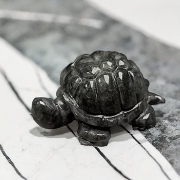 【吉祥‧長壽】烏雞翡翠烏龜擺飾 | 天然緬甸玉翡翠A貨 | 送禮