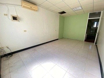 新興街透天住家｜高雄市鹽埕區新興街