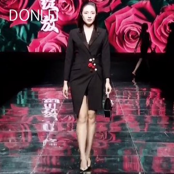 思蕾原創深圳十佳設計師款2025新款秋氣質高級感中長款風衣外套女