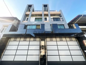 中國醫BOT旁樹孝商圈全新別墅四套房｜台中市太平區新平路三段