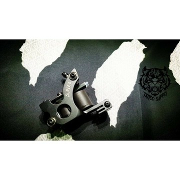 DH紋身器材~美式Superb Line限定時尚黑刺青機上市""一款迷你輕巧耐看美式味覺的迷你暴力割線機!!帥氣登場~