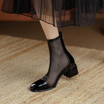 大碼粗跟涼靴女夏41一43中跟鏤空網靴鏤空靴夏季薄款透氣馬丁靴42