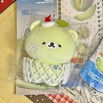 嚴選好物🌈蜜瓜小熊毛絨玩偶包包掛件鑰匙扣可愛小紅書軟萌清涼物件高顏值