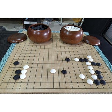 專家級圍棋套組(圍棋棋子黑白各180 ± 2 顆+棋罐+19路棋盤)